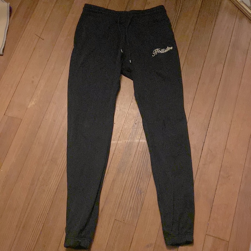 EUC mens fleece joggers